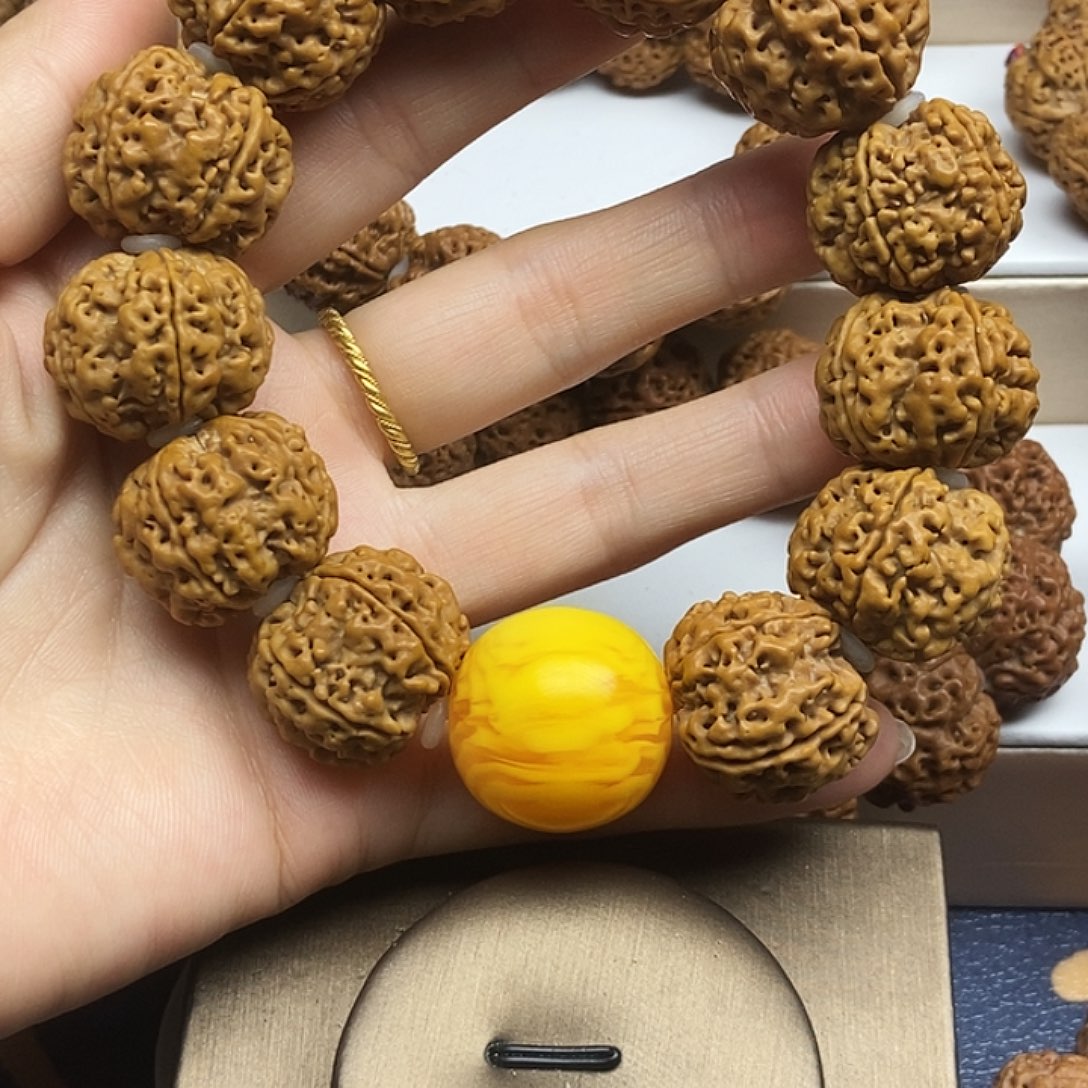 苦***扎吊坠金刚菩提蜂王梅花