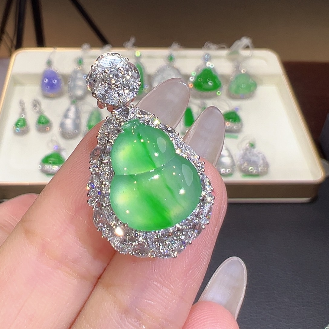 翡翠18K金镶嵌吊坠(不含链)翡翠