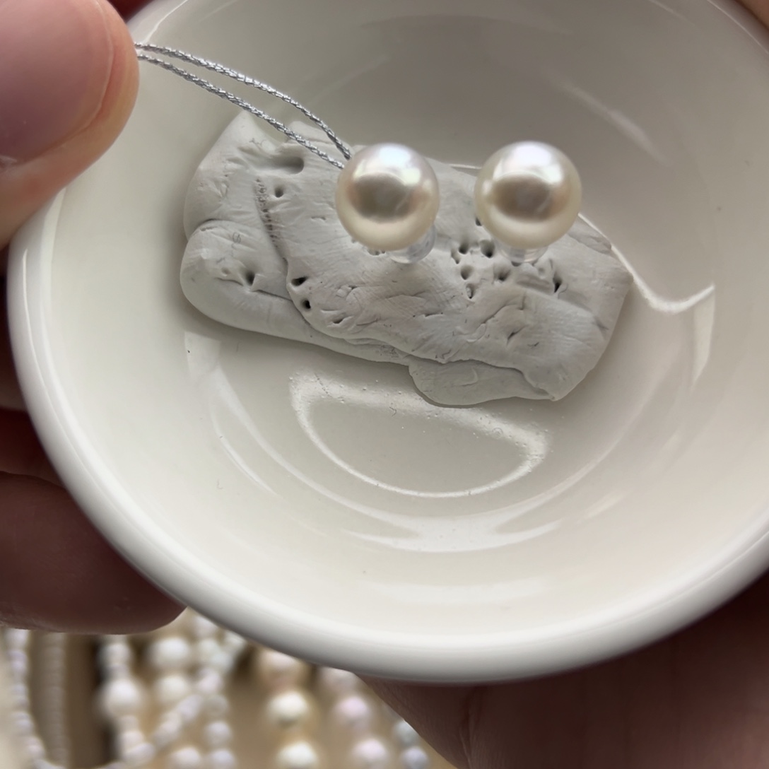 银S925镶嵌耳饰海水珍珠9.2mm正圆海水澳白素钉