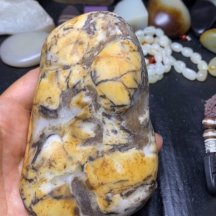 未镶嵌和田玉摆件
