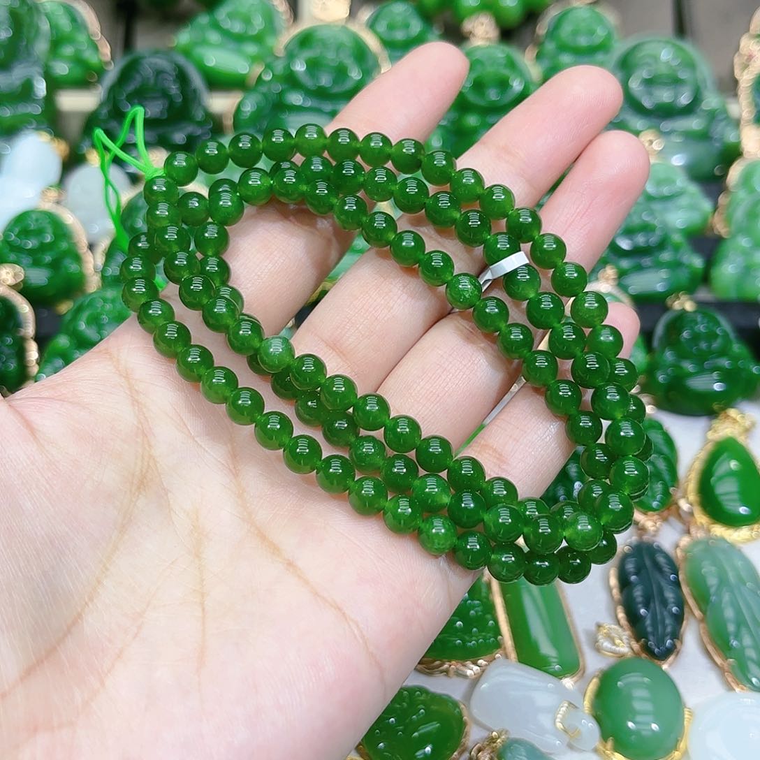 和田玉（碧玉）颈饰未镶嵌卡六阳绿108