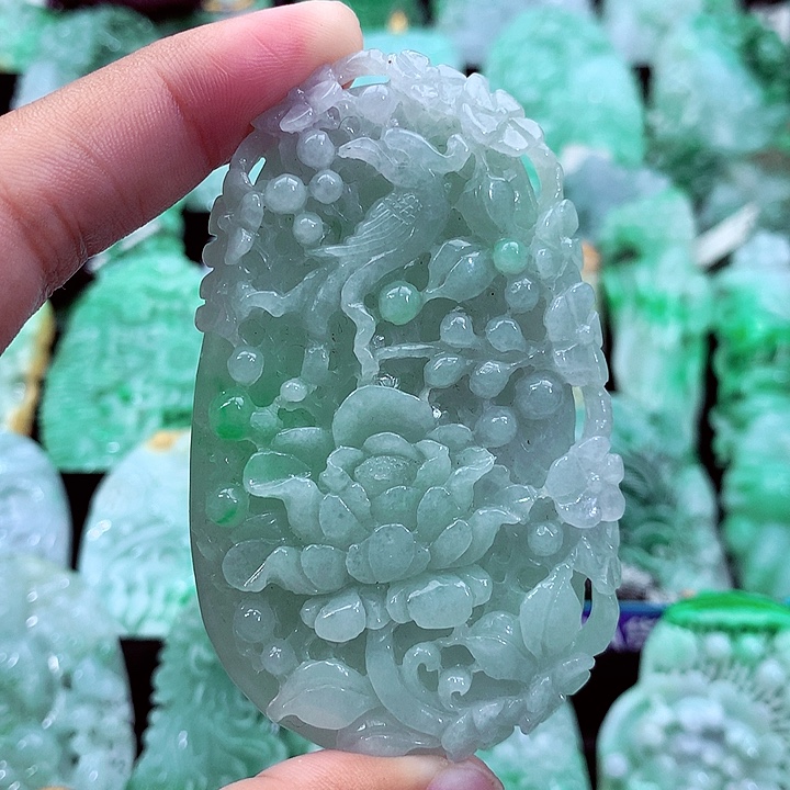 翡翠未镶嵌吊坠(不含链)