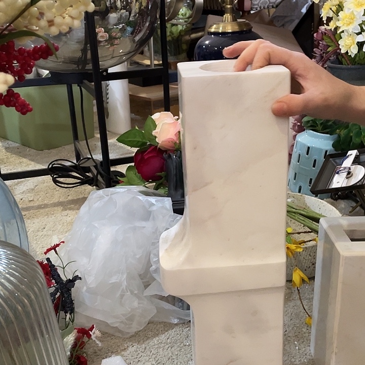 陶瓷花瓶，茶具茶杯。