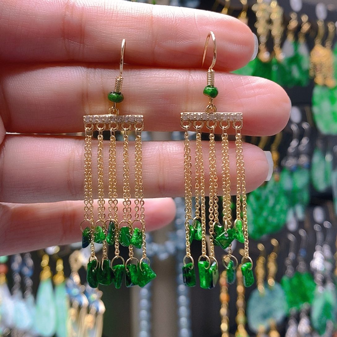 未镶嵌翡翠耳饰翡翠