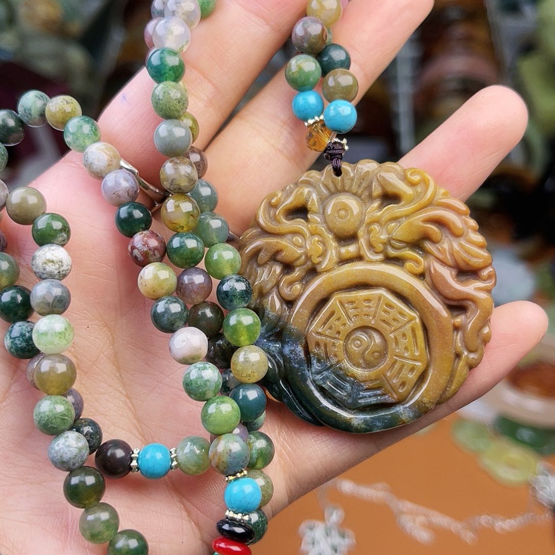 石英质玉颈饰未镶嵌