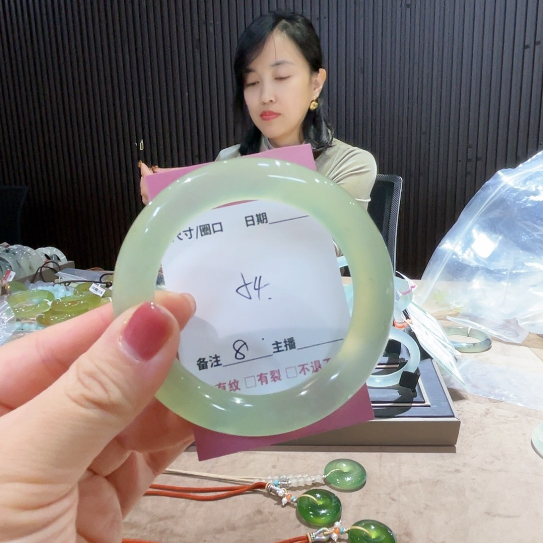 蛇纹石玉手镯未镶嵌对****够