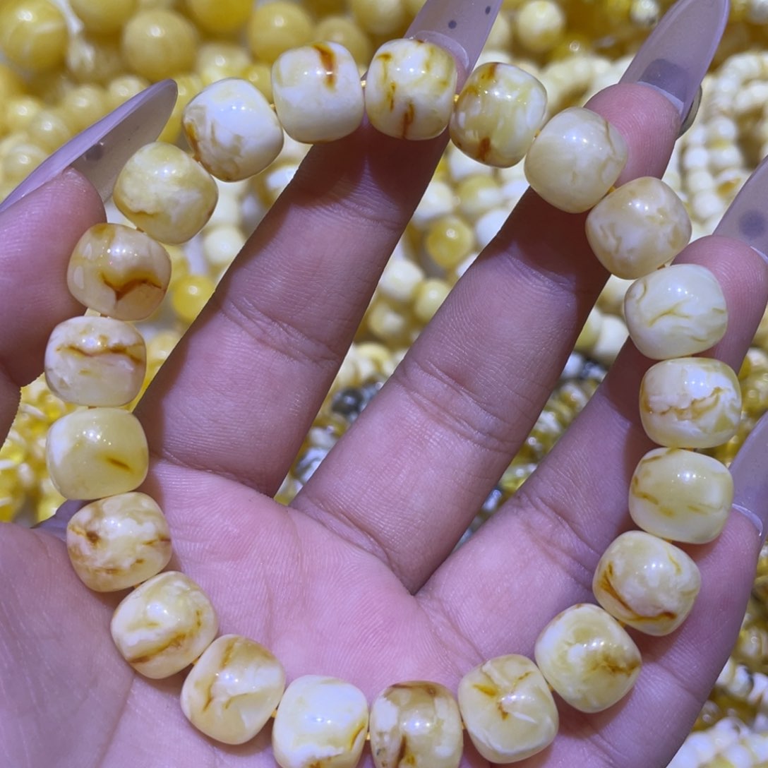 蜜蜡未镶嵌珠宝奇石11m