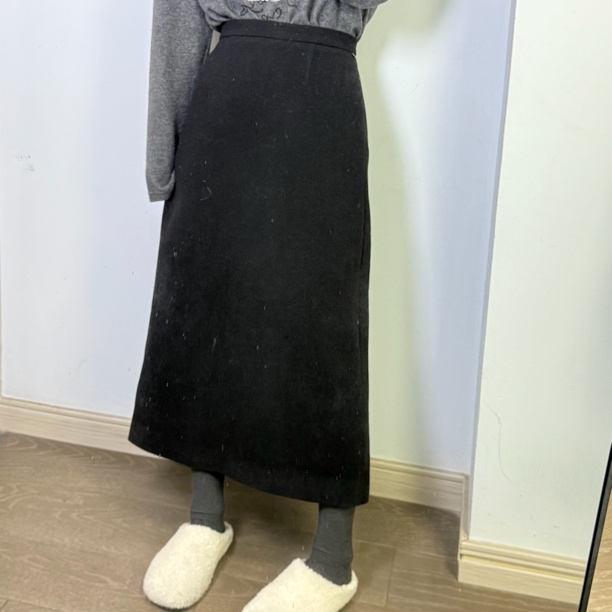 【San W】秋冬纯色高腰显瘦百搭长款毛呢A字半身裙后开叉设计