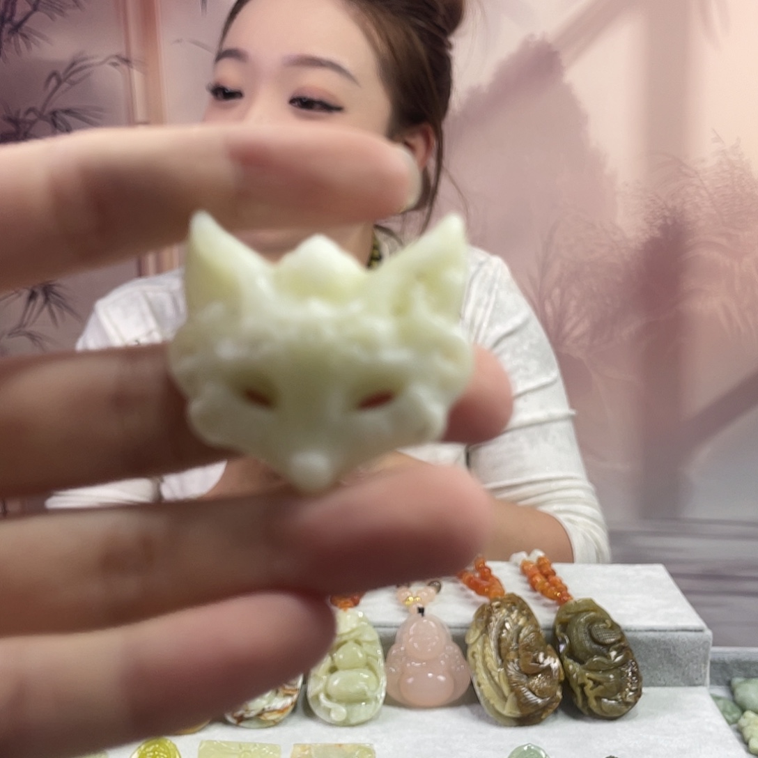 蛇纹石玉未镶嵌吊坠(赠链)