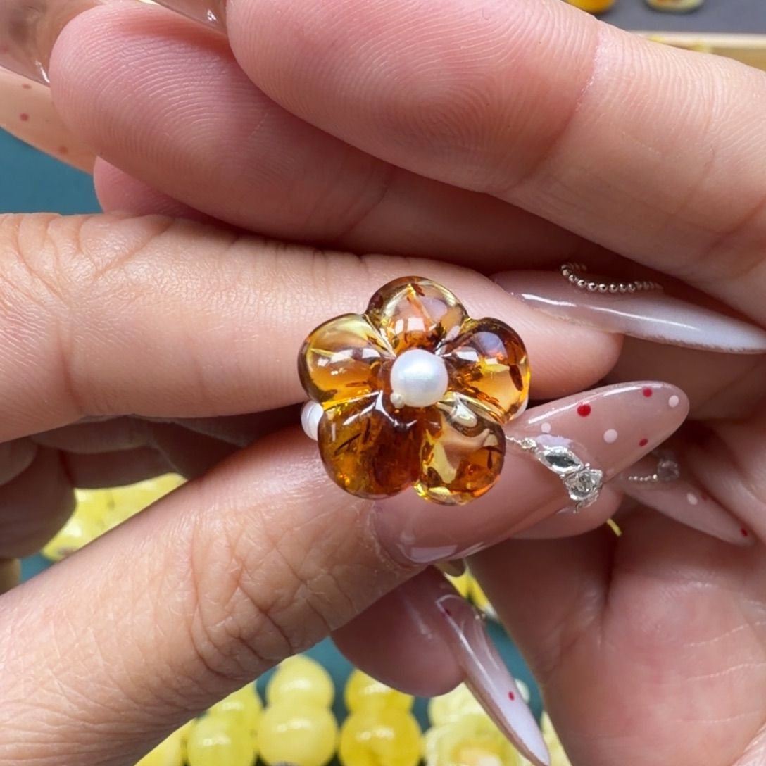 琥珀未镶嵌裸石蜜蜡