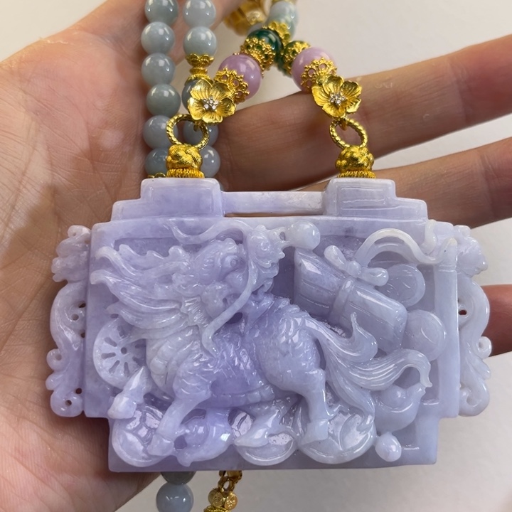 翡翠吊坠(赠链)未镶嵌代编织