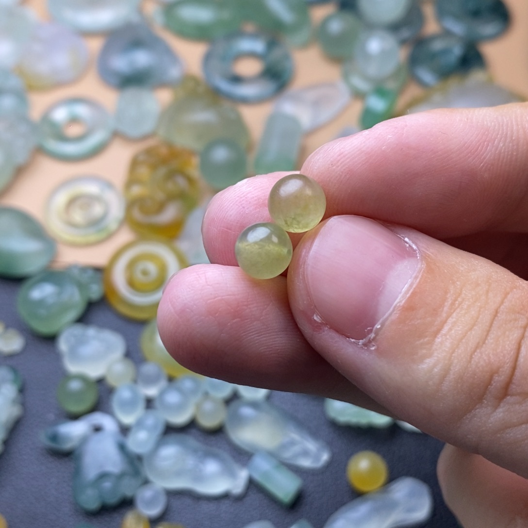 定制翡翠未镶嵌珠子