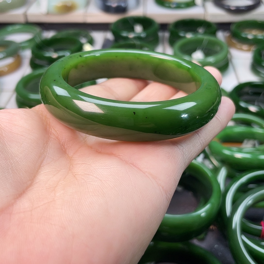 和田玉（碧玉）手镯未镶嵌