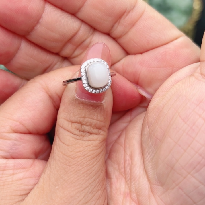 霓***透闪石-蛇纹石玉银S925镶嵌戒指