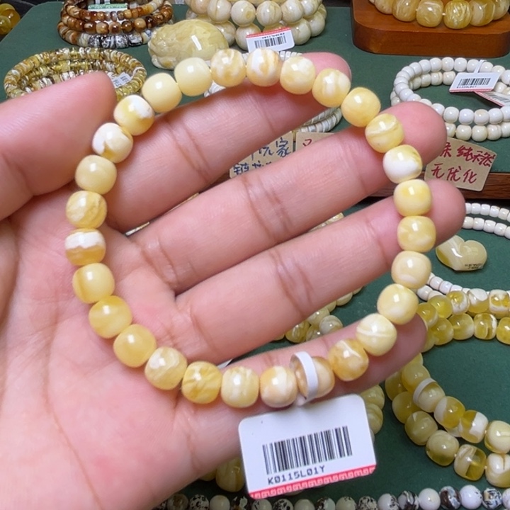 琥珀未镶嵌裸石Dfghjjkkk