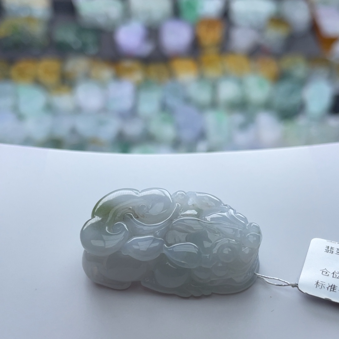 翡翠颈饰未镶嵌貔貅