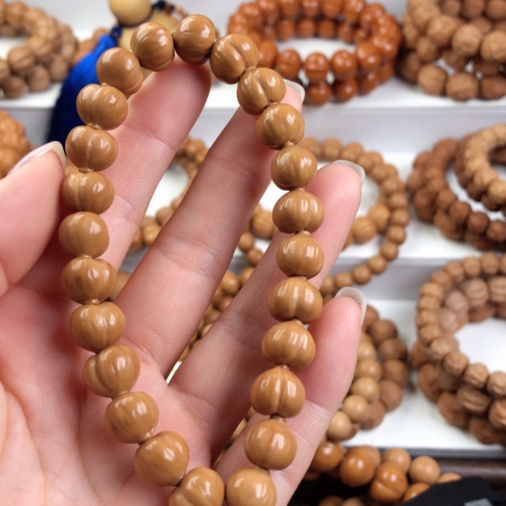 手串/手链核桃V****儿小屁桃