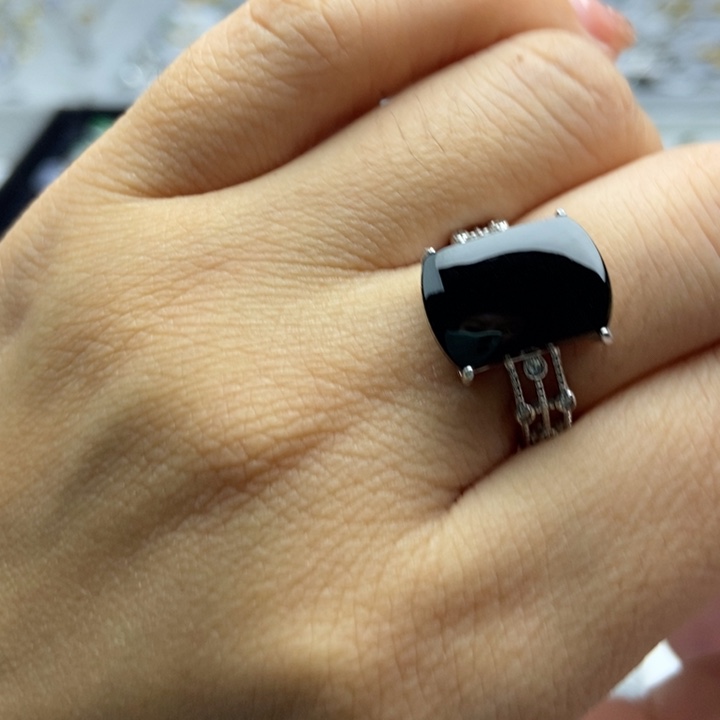 翡翠戒指银S925镶嵌戒指