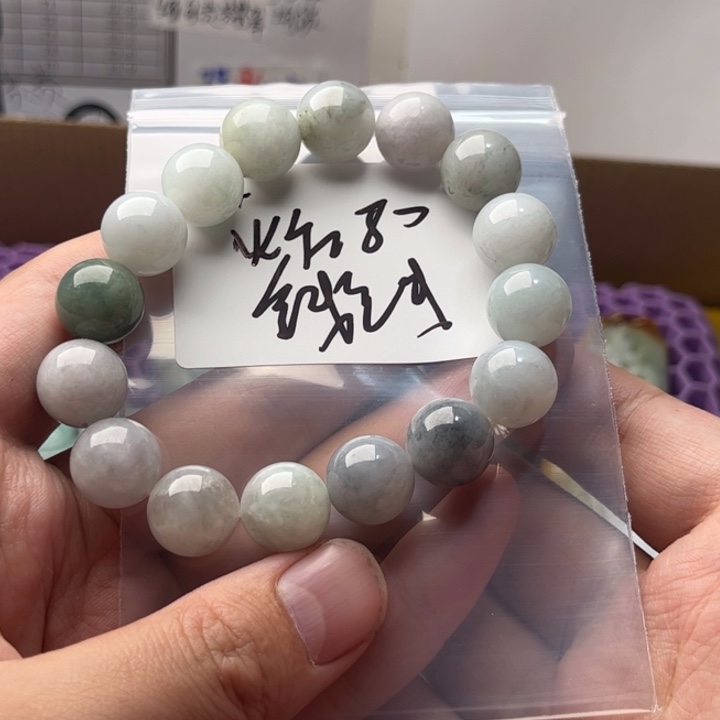 翡翠戒指未镶嵌钱*钱