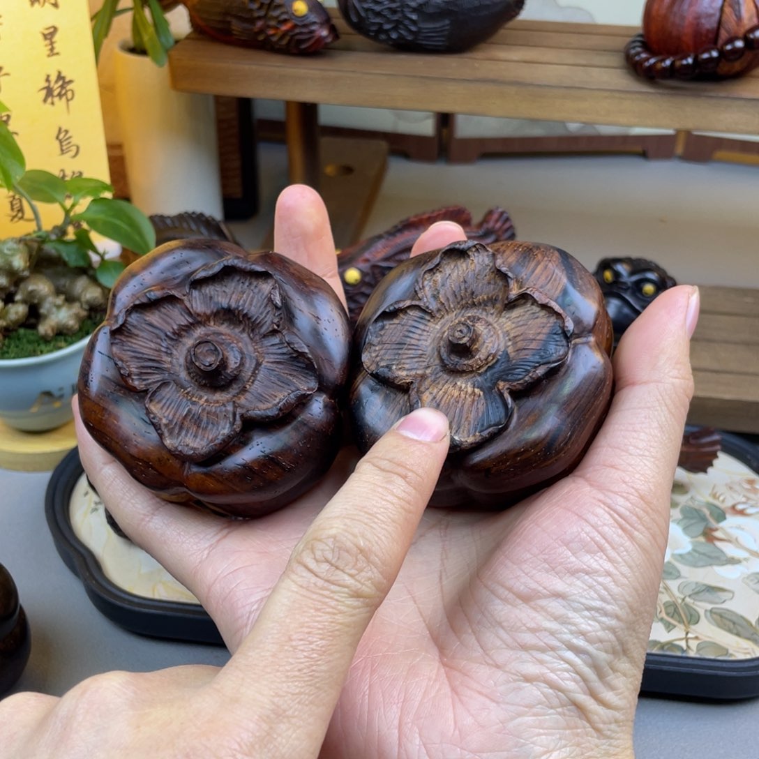 微凹黄檀（南美大红酸枝）