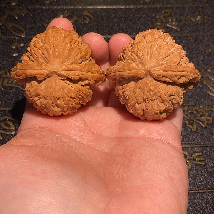 孫***程手串/手链核桃44白狮子