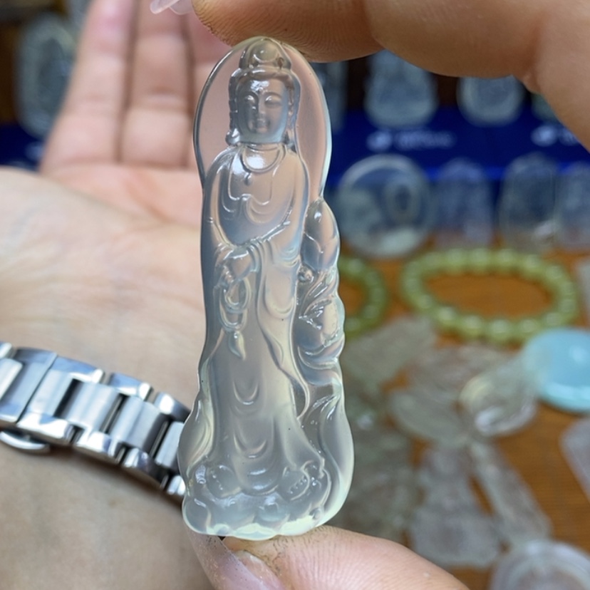 【闪购商品】蛇纹石玉颈饰未镶嵌
