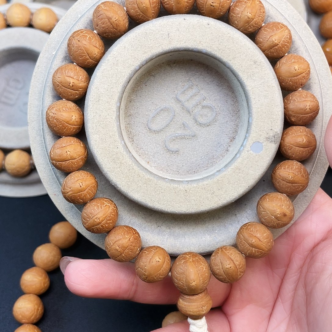 凤眼菩提手串L73-K40凤眼菩提小12+同树红皮铁籽厚皮壳