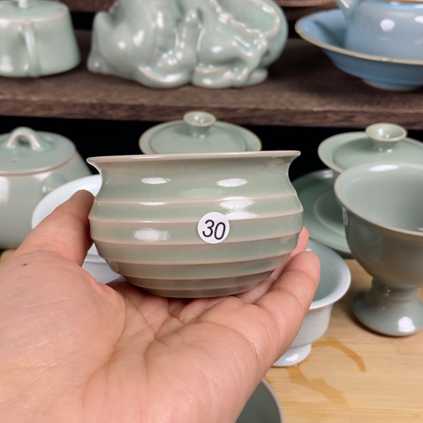 【闪购商品】一***彤微瑕，微瑕，微瑕，微瑕