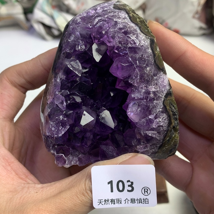 紫晶大型摆件（非配饰）未镶嵌