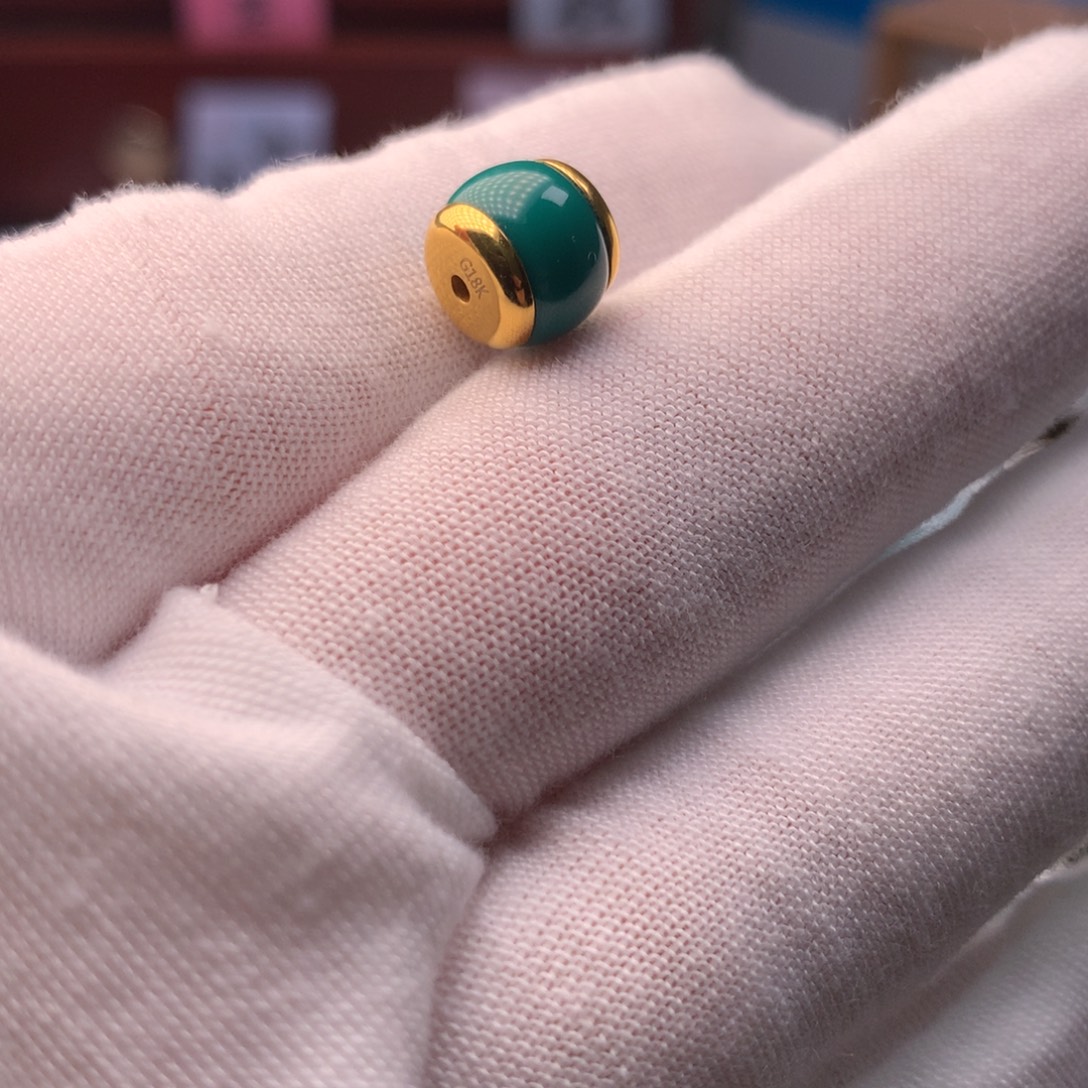 绿松石18K金镶嵌配饰