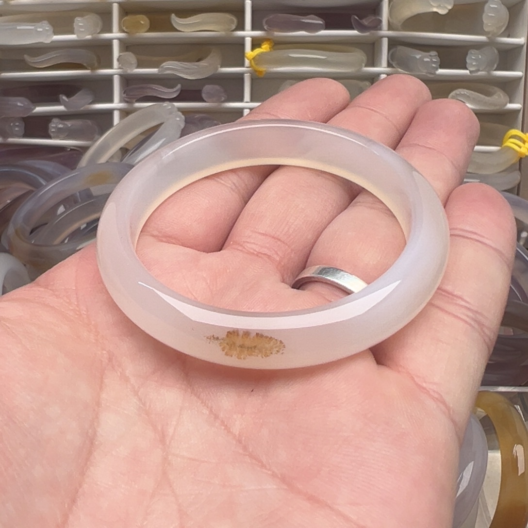 玛瑙/玉髓未镶嵌手镯51.4圈口出单号运费10不退