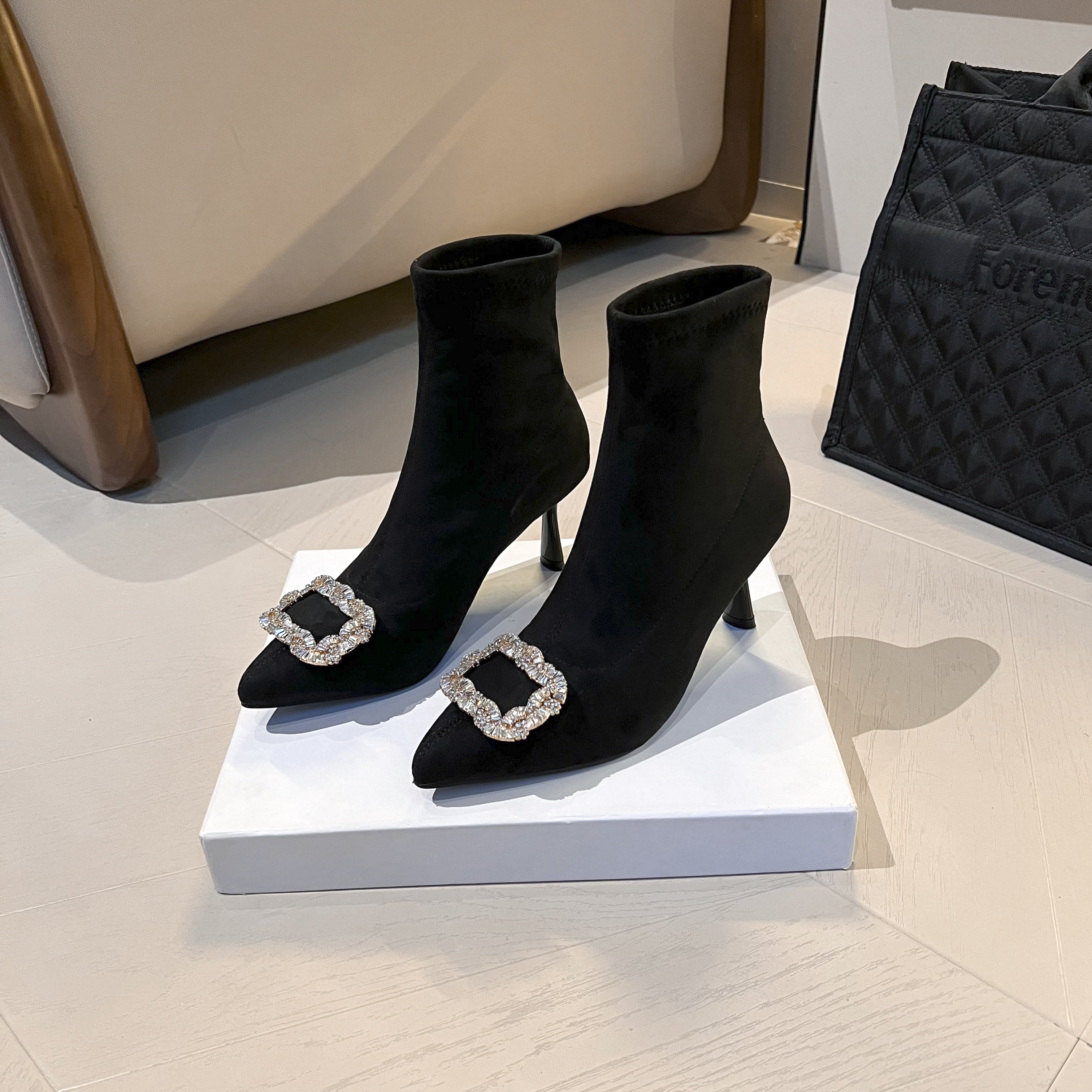 sendijia/森迪加秋冬高跟鞋弹力靴尖头网红袜靴瘦瘦靴中跟细跟