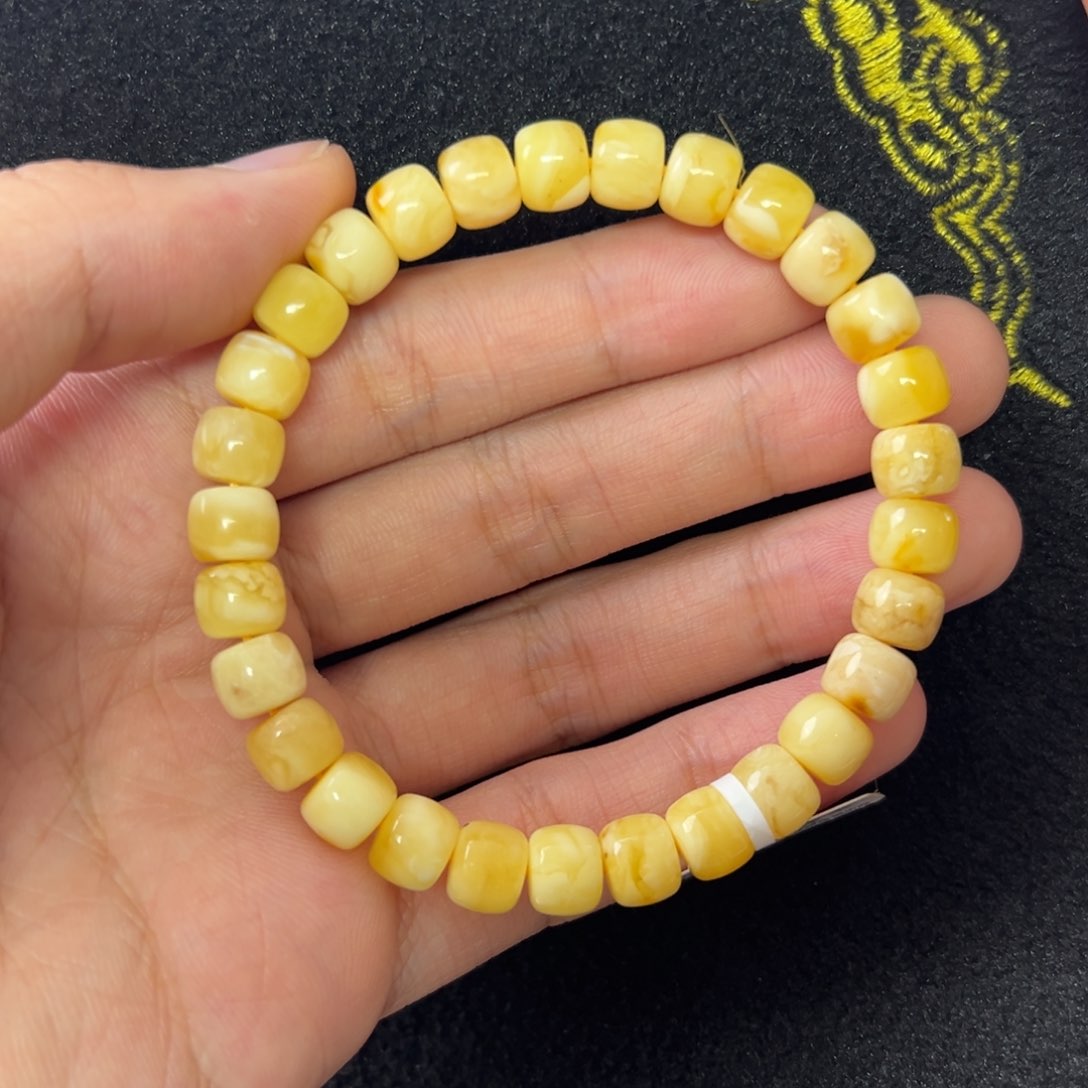 未镶嵌琥珀珠宝奇石