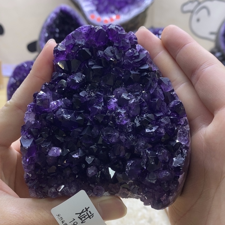 大型摆件（非配饰）紫晶未镶嵌
