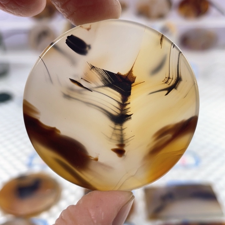 玛瑙/玉髓颈饰未镶嵌