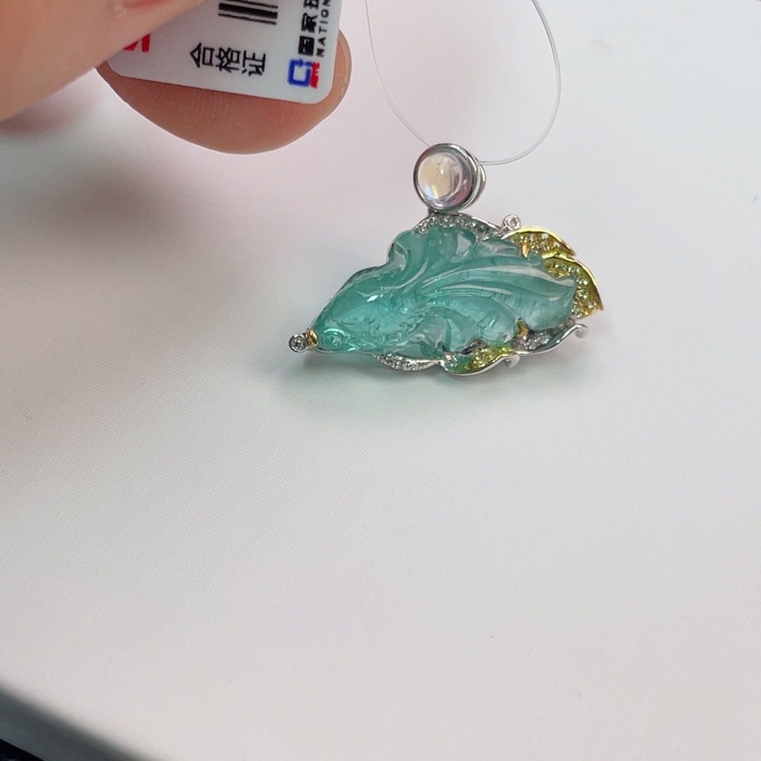 18K金镶嵌吊坠(不含链)碧玺碧玺吊坠