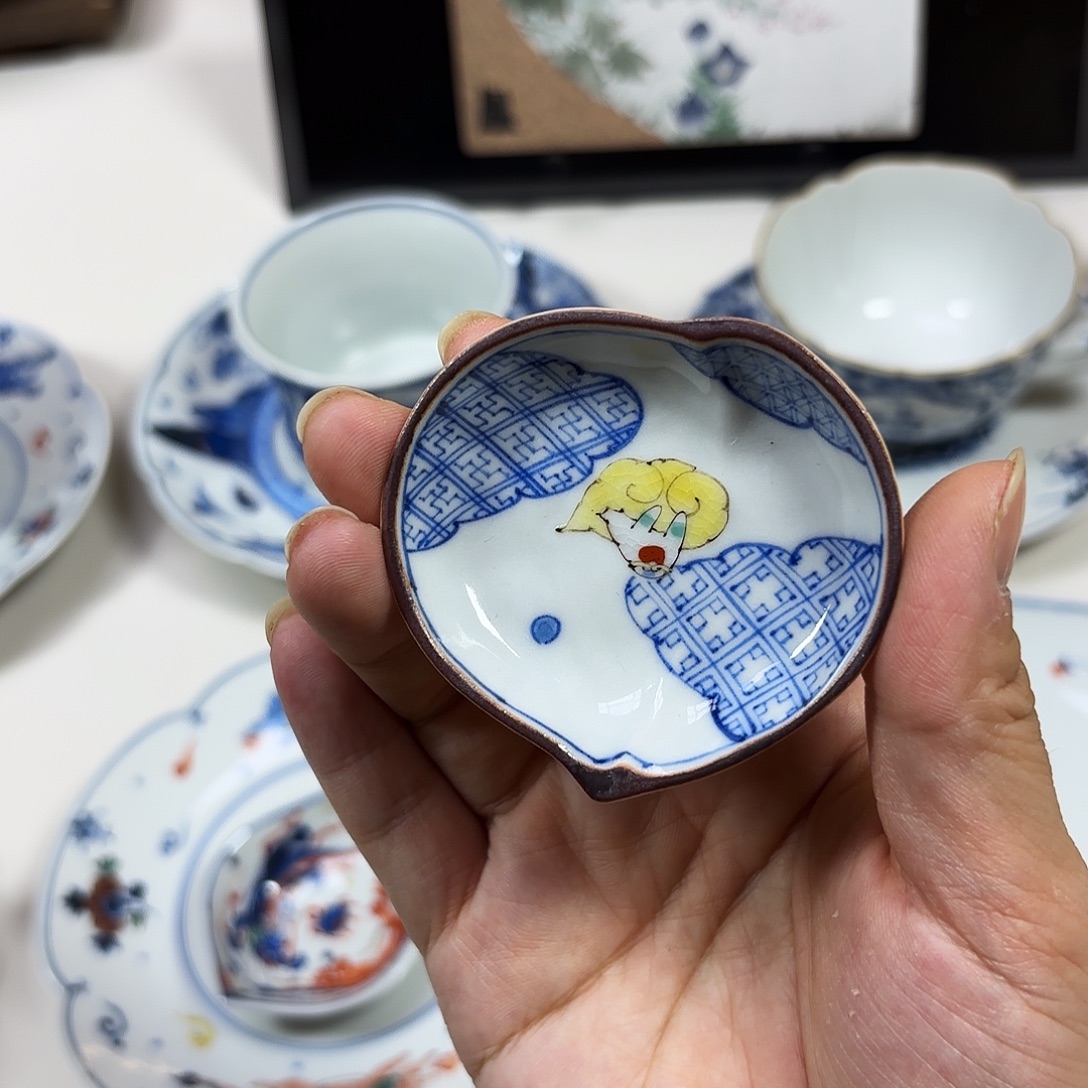 瓷         绫部史织 