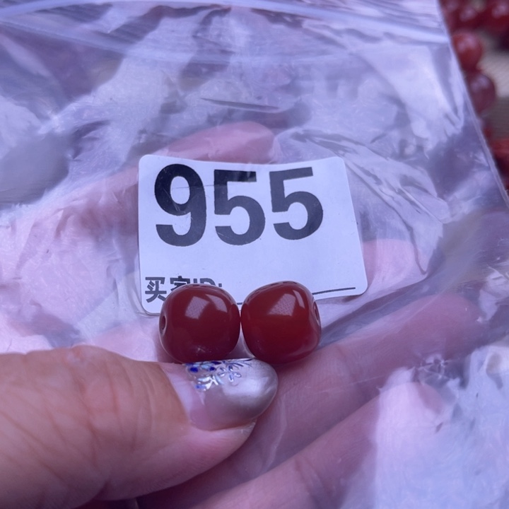 国***成南红玛瑙未镶嵌颈饰