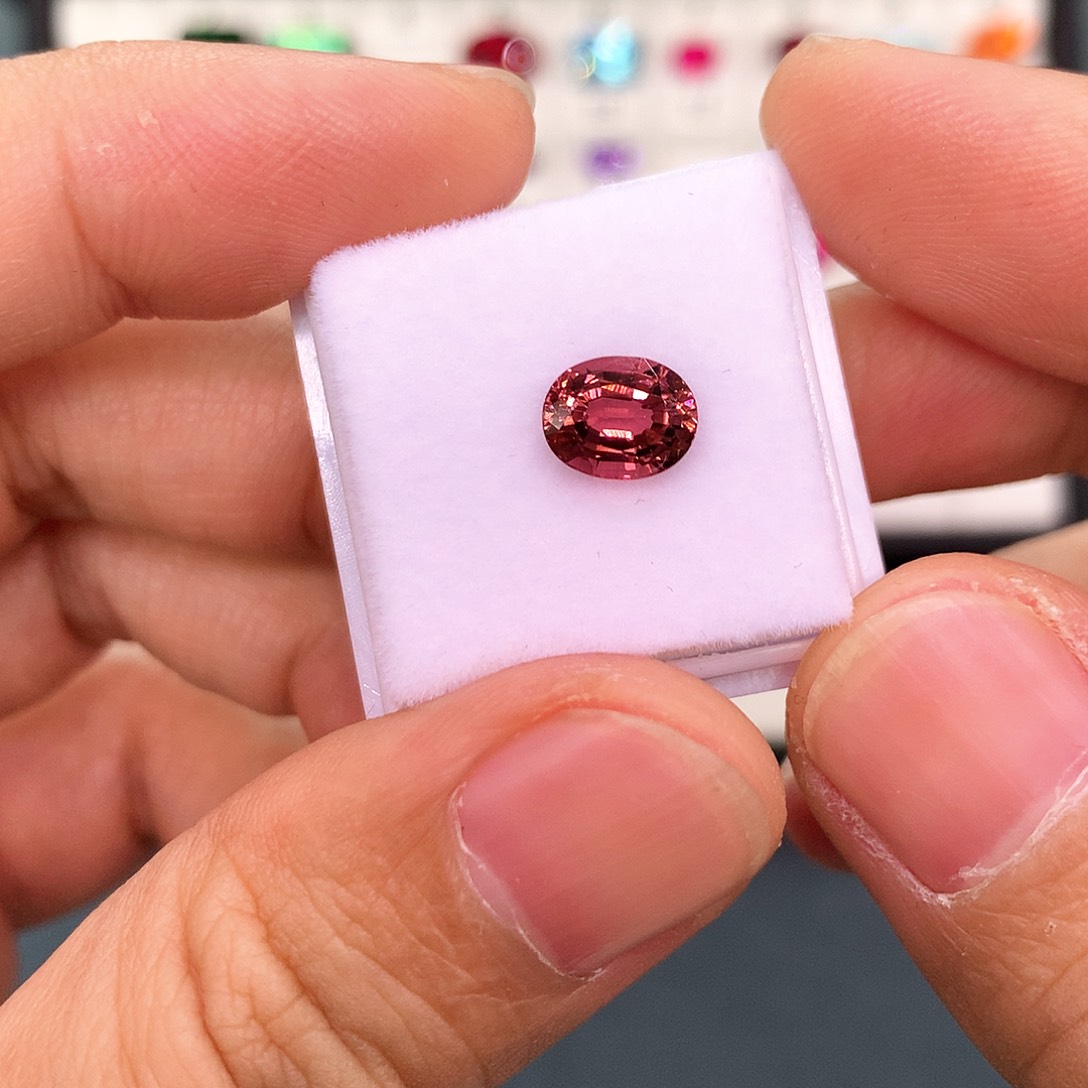 碧玺1.66克拉全净未镶嵌