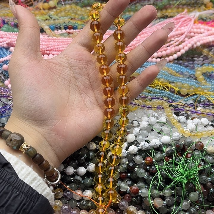 玛瑙/玉髓未镶嵌珠宝半成品一条8mm左右黄水晶