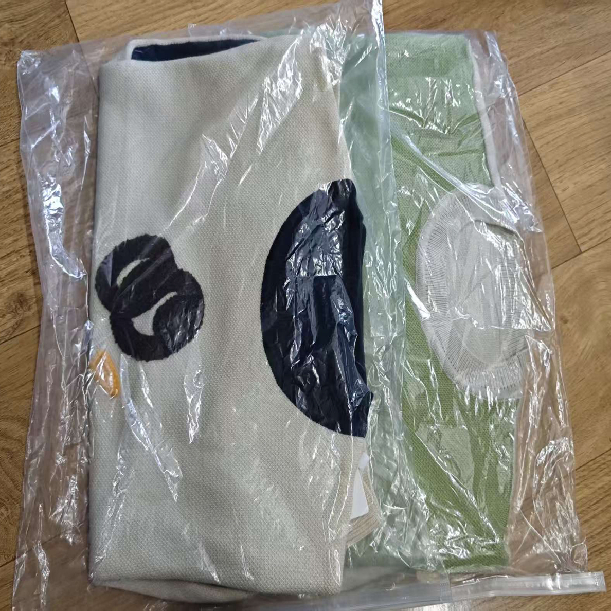 软软羊毛毛衣男女童25年新品毛衣