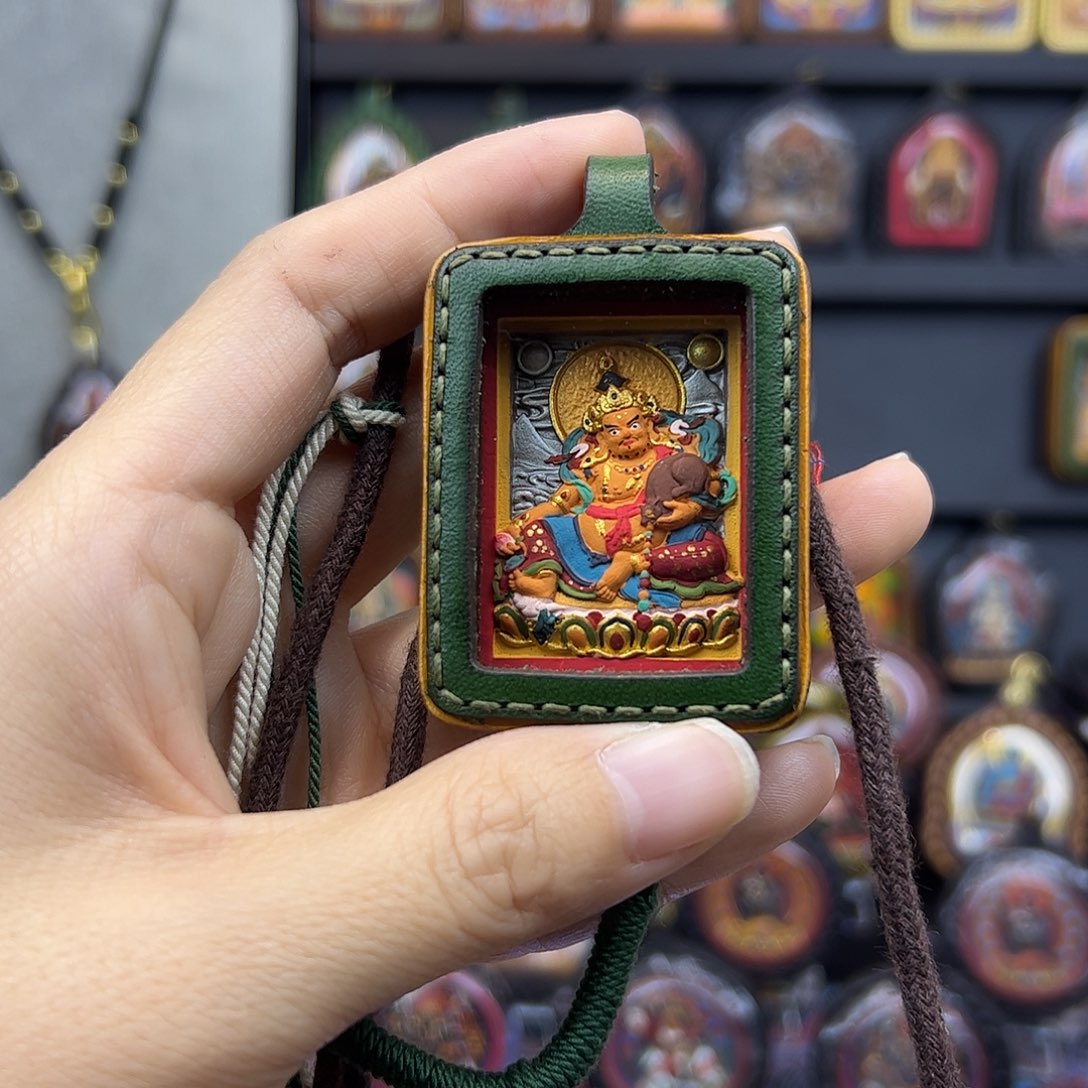 ****趣吊坠高浮雕手绘擦擦牛皮黄财