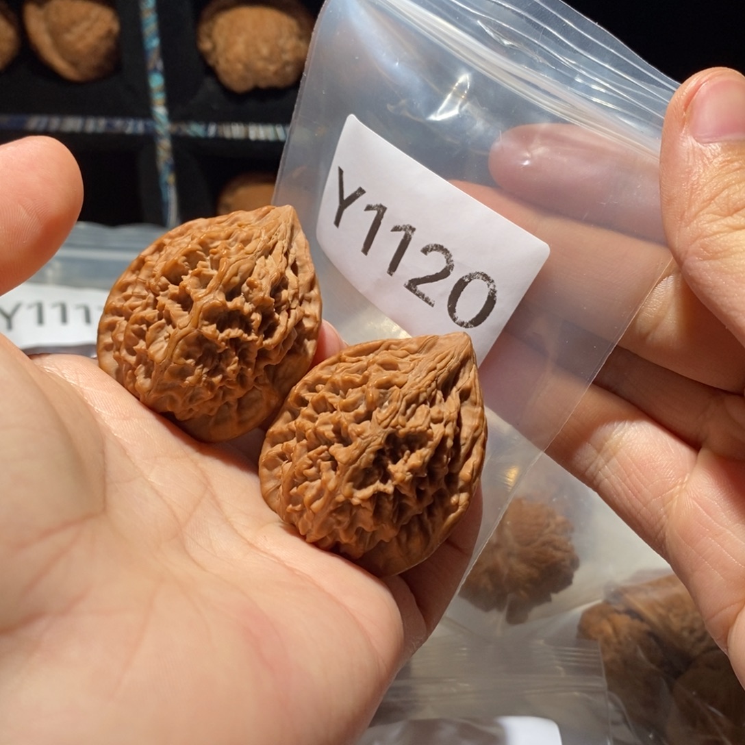 文玩核桃吊坠38➕✖️46.5全品野生秦鸡