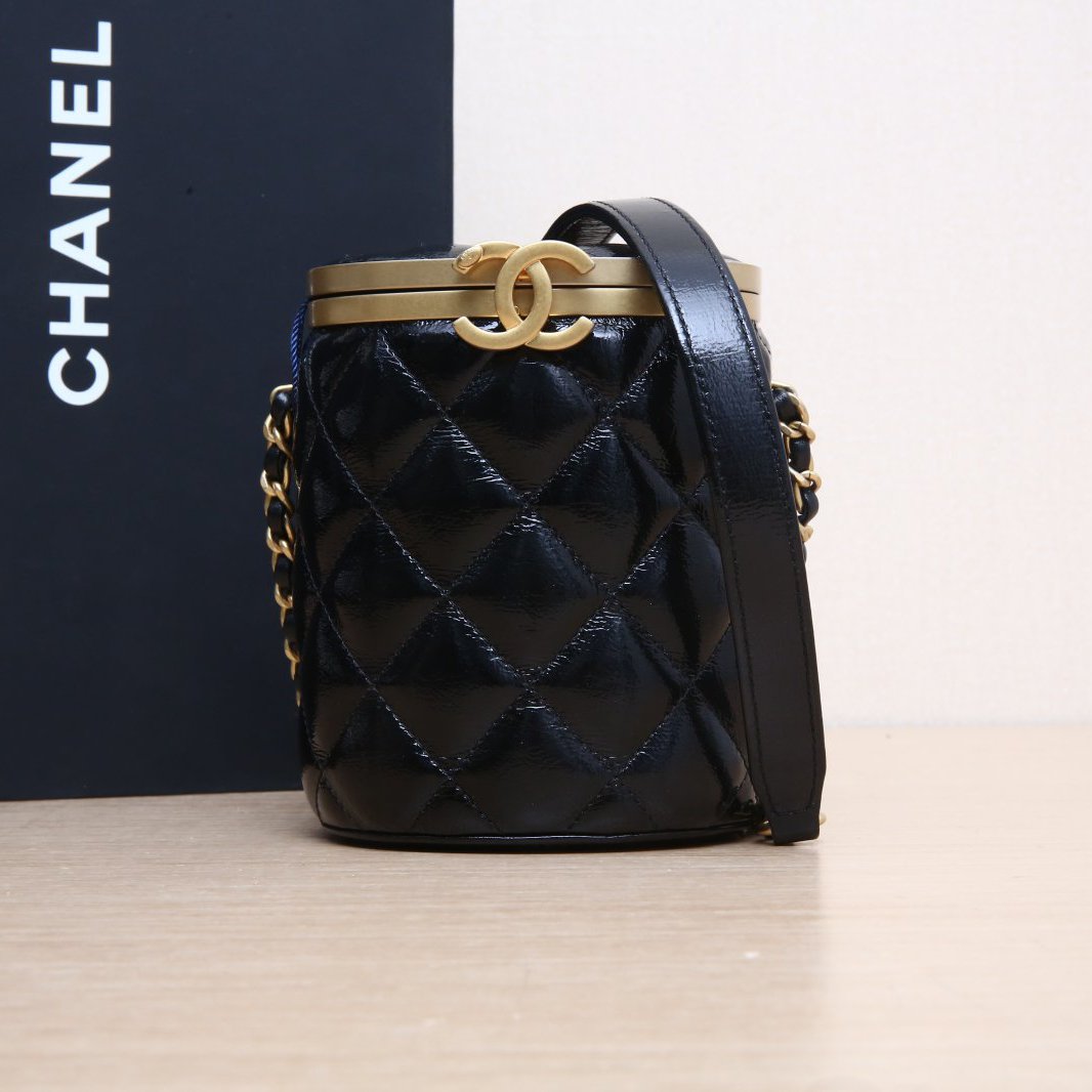 95新 Chanel/香奈儿 小花双双 21秋冬 走秀款 圆桶包 黑色 芯片开