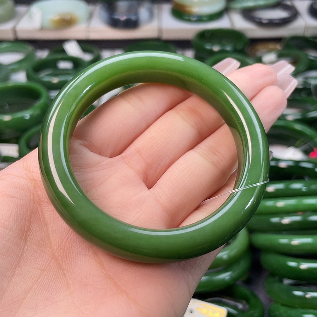 和田玉（碧玉）手镯未镶嵌