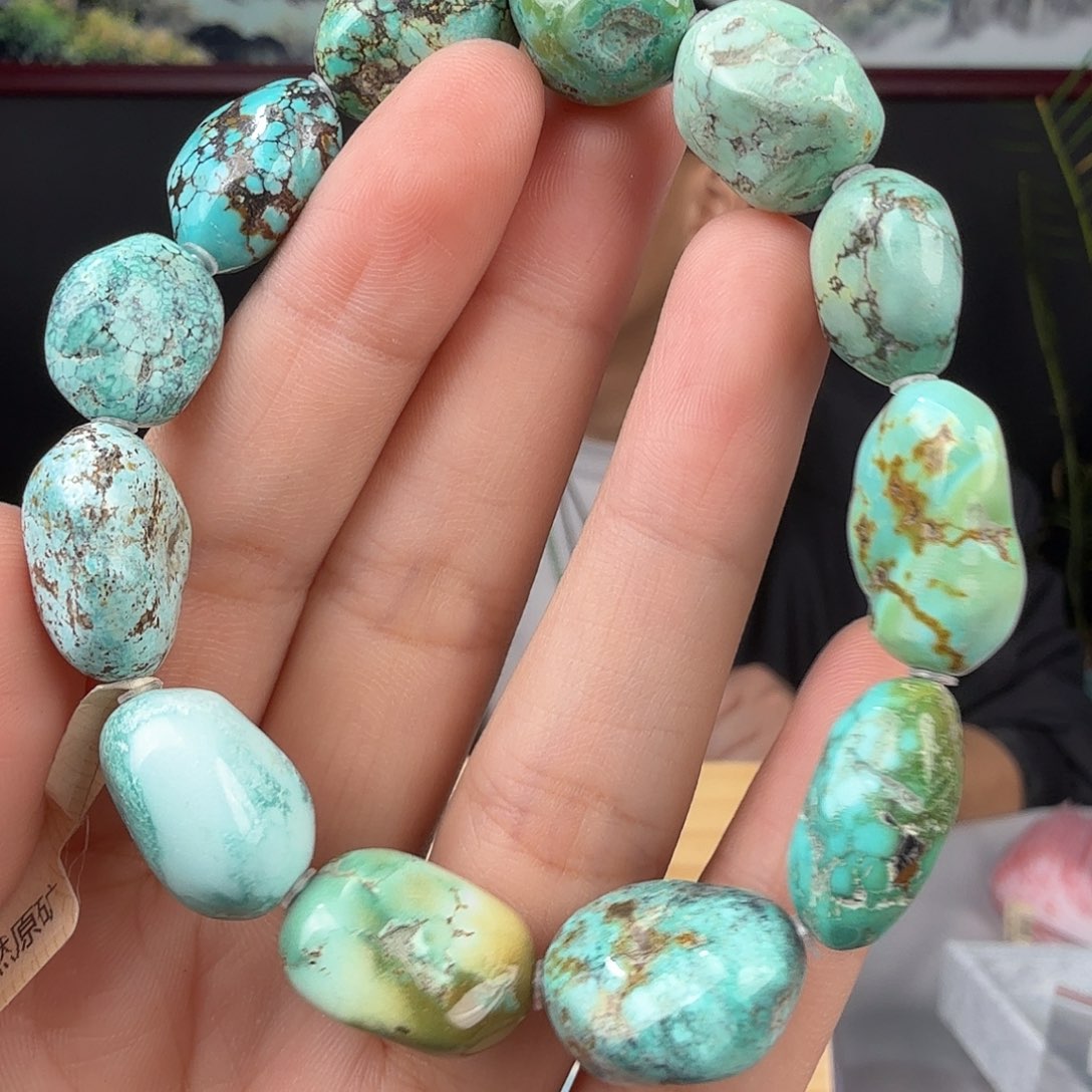 绿松石未镶嵌珠宝奇石