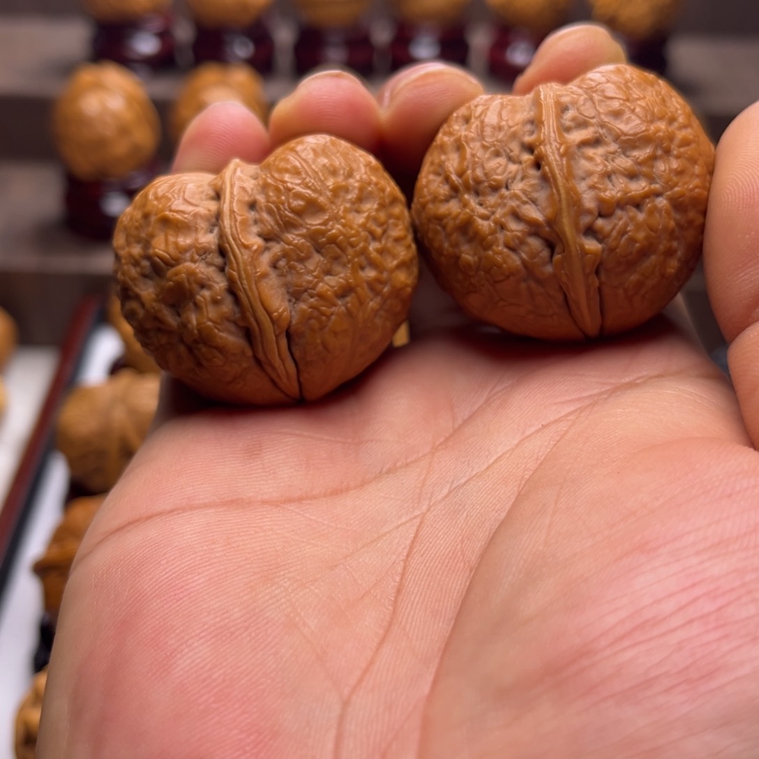 文玩核桃把件水**成峭壁元宝3¥