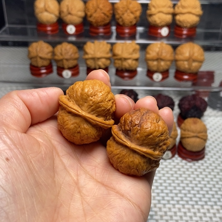 文玩核桃把件6蟒纹元宝蟾