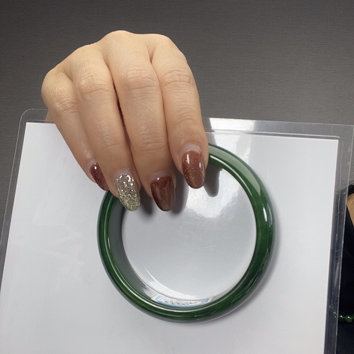 碎***梦和田玉未镶嵌手镯