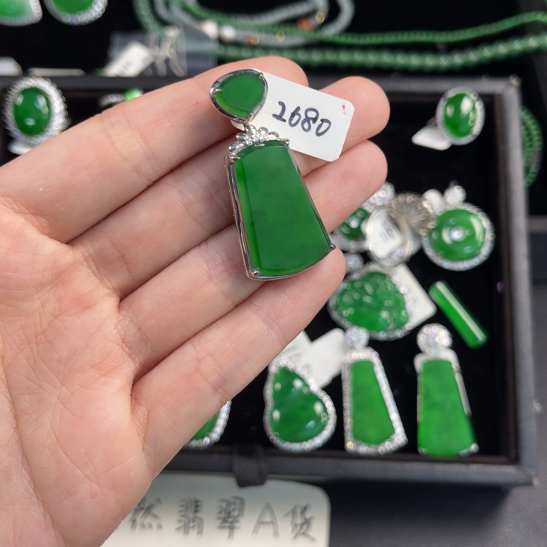 翡翠银S925镶嵌戒指无事牌吊坠